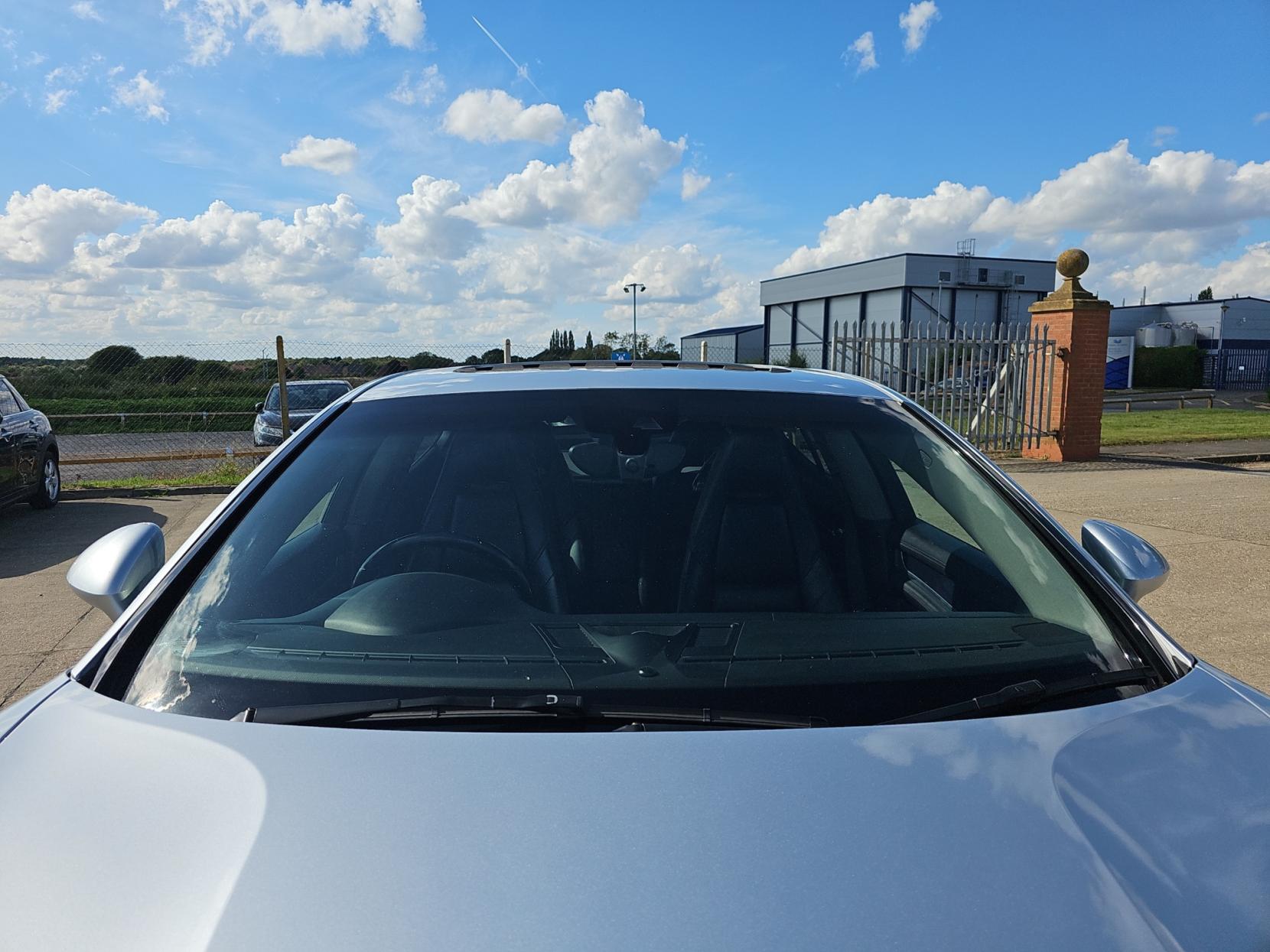 Porsche Panamera 3.0D V6 Hatchback 5dr Diesel TiptronicS Euro 5 (s/s) (300 ps)