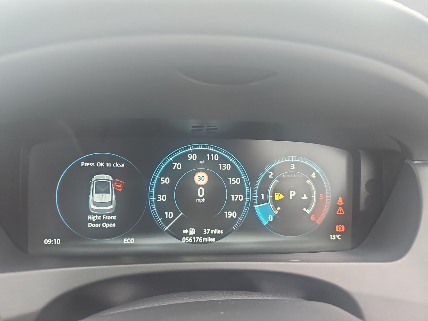 Jaguar F-PACE 3.0 D300 V6 S SUV 5dr Diesel Auto AWD Euro 6 (s/s) (300 ps)