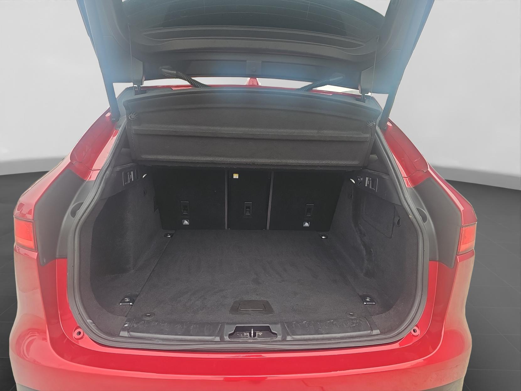 Jaguar F-PACE 3.0 D300 V6 S SUV 5dr Diesel Auto AWD Euro 6 (s/s) (300 ps)