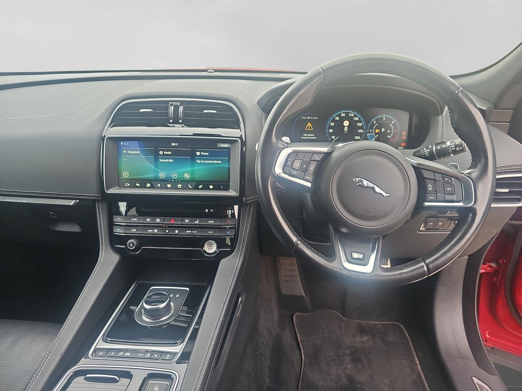 Jaguar F-PACE 3.0 D300 V6 S SUV 5dr Diesel Auto AWD Euro 6 (s/s) (300 ps)