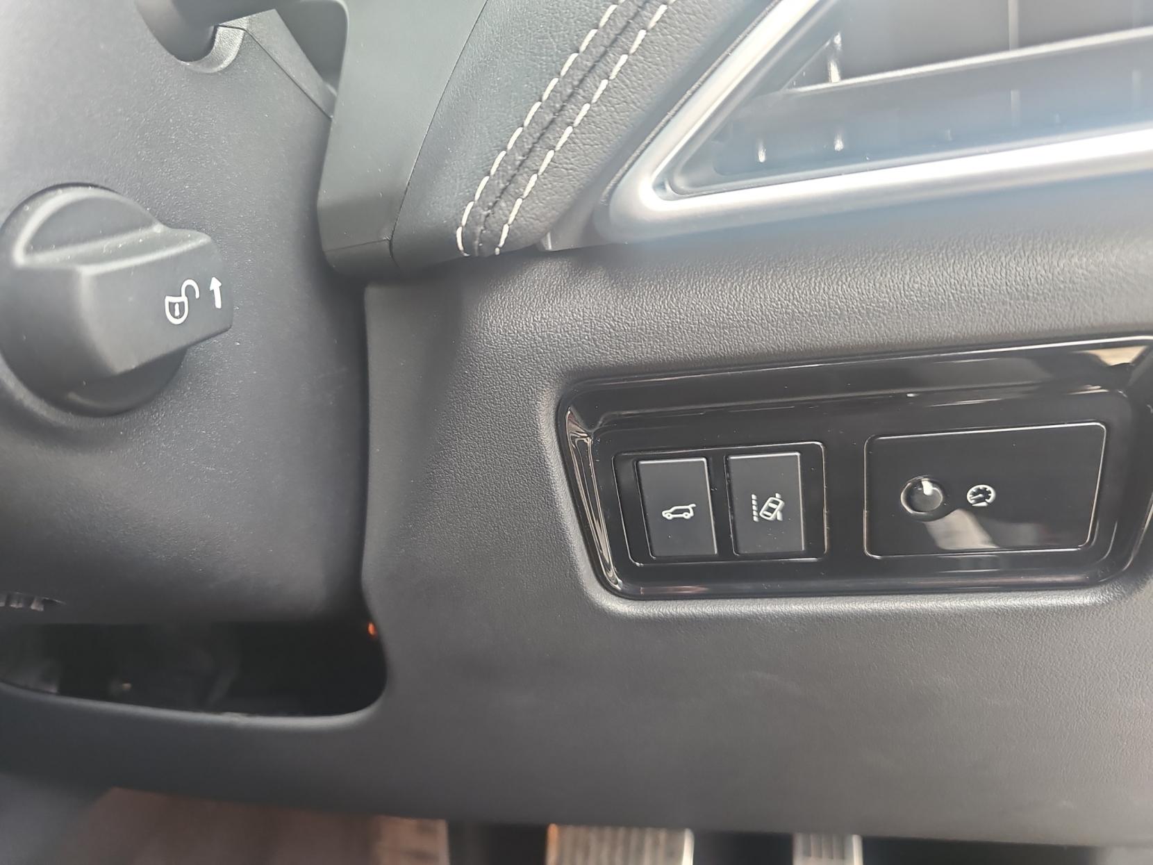 Jaguar F-PACE 3.0 D300 V6 S SUV 5dr Diesel Auto AWD Euro 6 (s/s) (300 ps)