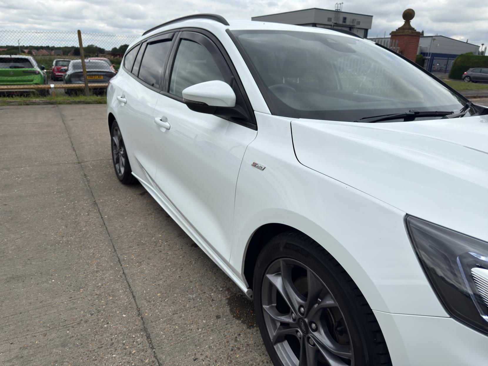 Ford Focus 1.5T EcoBoost ST-Line Estate 5dr Petrol Auto Euro 6 (s/s) (150 ps)