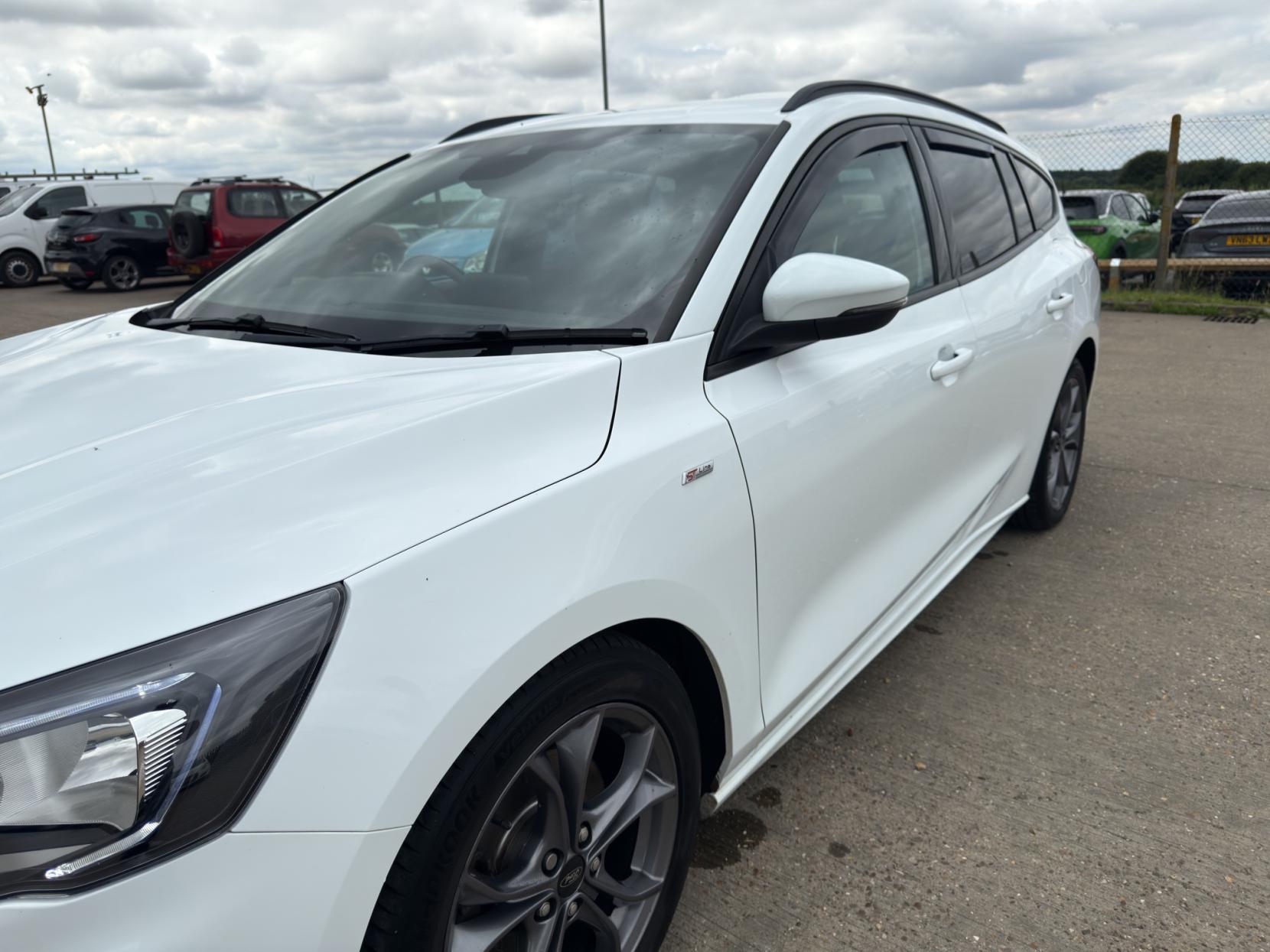 Ford Focus 1.5T EcoBoost ST-Line Estate 5dr Petrol Auto Euro 6 (s/s) (150 ps)