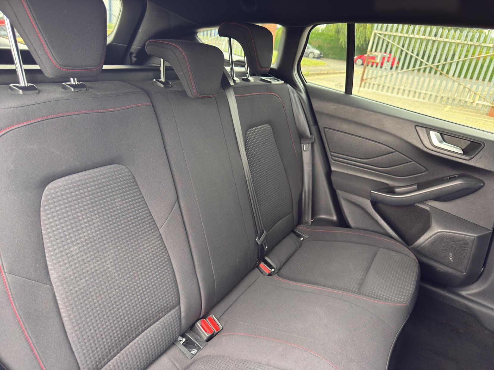 Ford Focus 1.5T EcoBoost ST-Line Estate 5dr Petrol Auto Euro 6 (s/s) (150 ps)