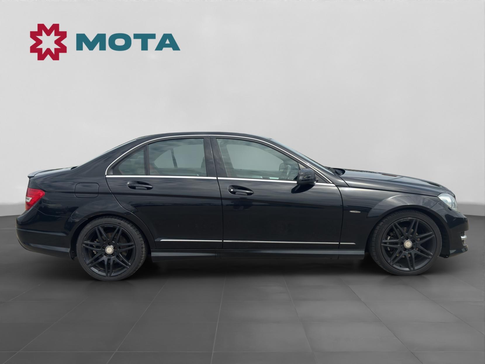 Mercedes-Benz C Class 2.1 C250 CDI BlueEfficiency AMG Sport Plus Saloon 4dr Diesel G-Tronic+ Euro 5 (s/s) (204 ps)