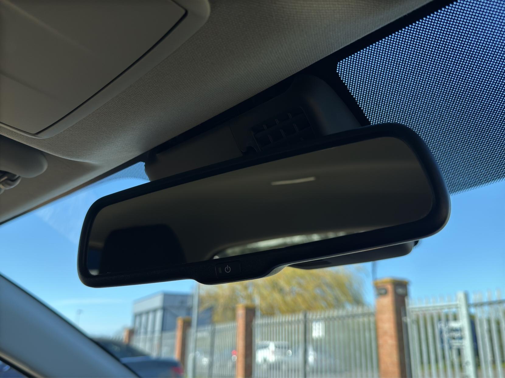 Mazda Mazda3 2.2 SKYACTIV-D Sport Nav Hatchback 5dr Diesel Auto Euro 6 (s/s) (150 ps)