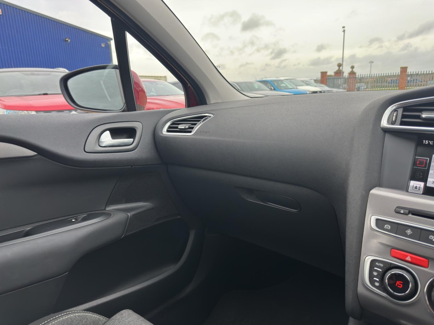 Citroen C4 1.6 BlueHDi Flair Hatchback 5dr Diesel EAT6 Euro 6 (s/s) (120 ps)