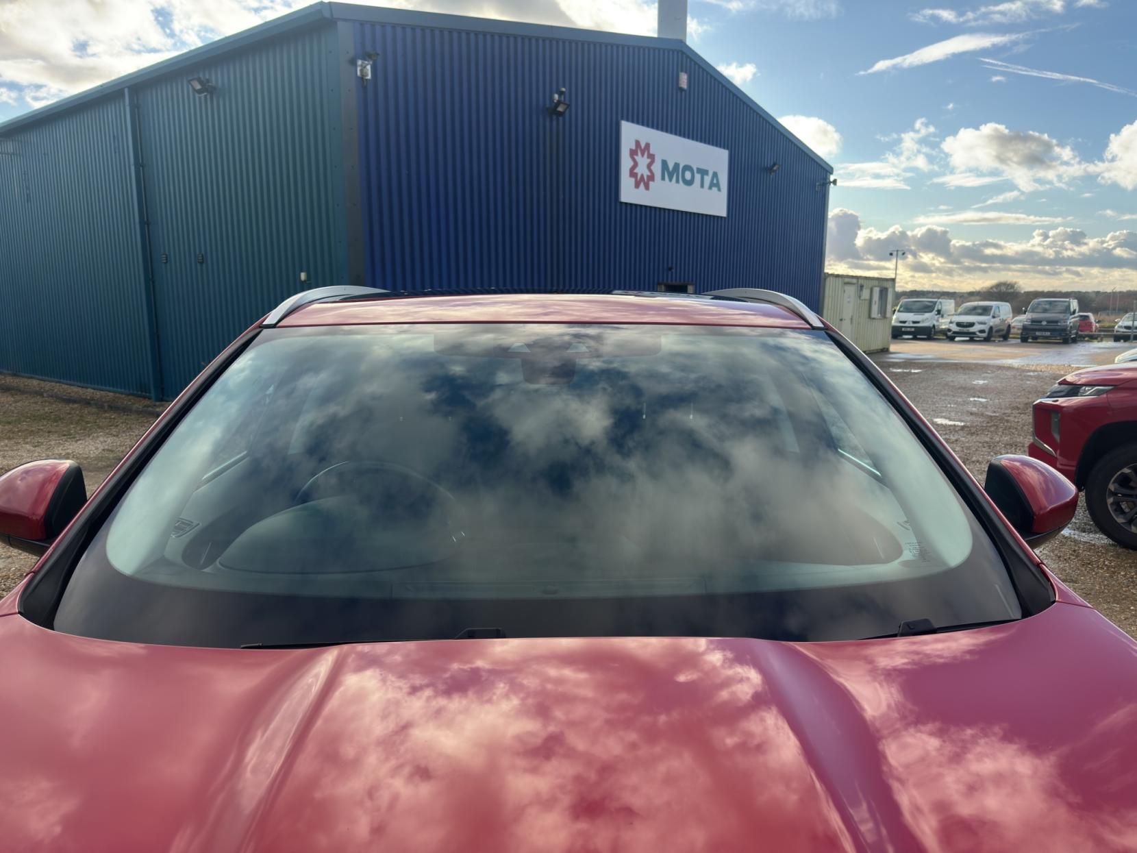 Jaguar F-PACE 2.0 D180 Portfolio SUV 5dr Diesel Auto AWD Euro 6 (s/s) (180 ps)