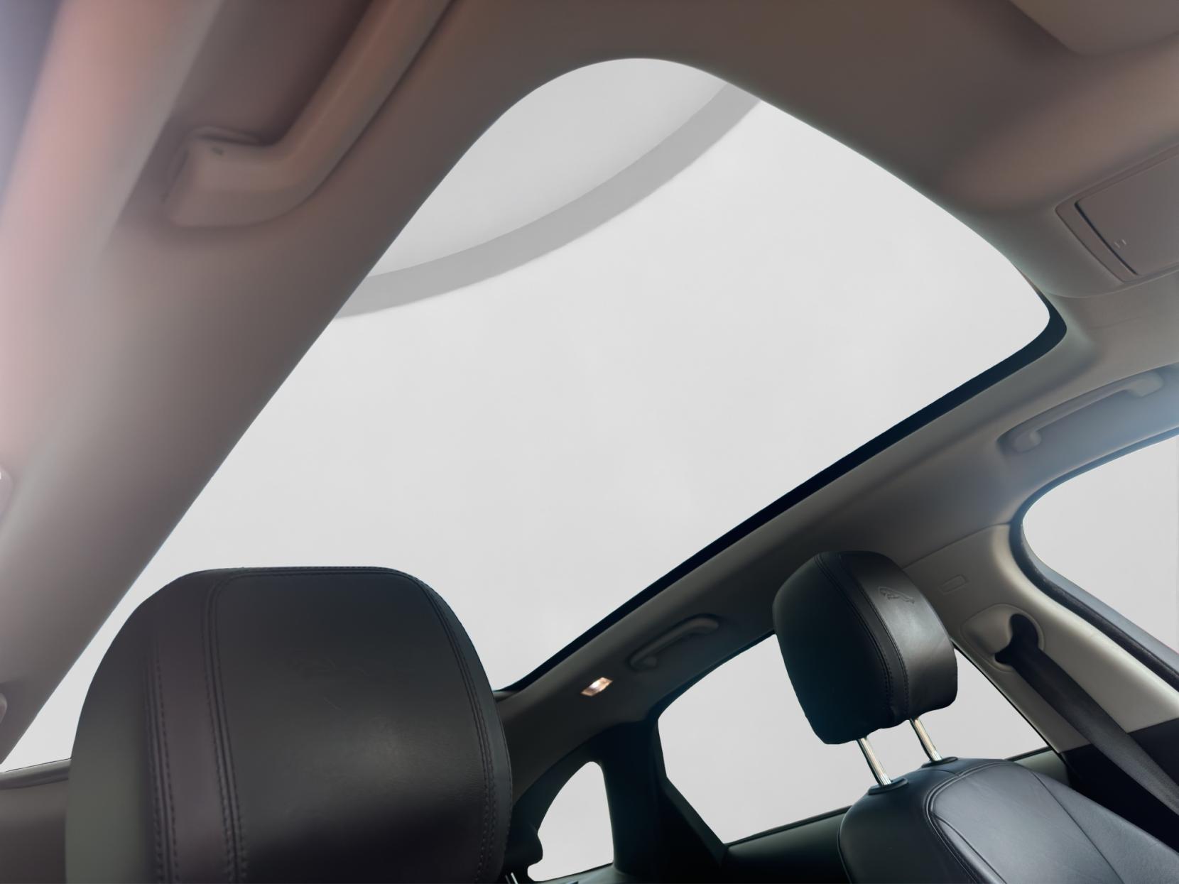 Jaguar F-PACE 2.0 D180 Portfolio SUV 5dr Diesel Auto AWD Euro 6 (s/s) (180 ps)