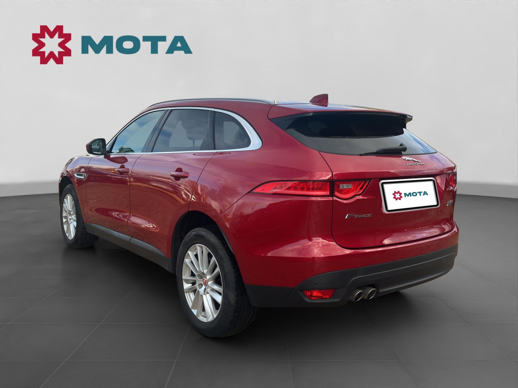Jaguar F-PACE 2.0 D180 Portfolio SUV 5dr Diesel Auto AWD Euro 6 (s/s) (180 ps)