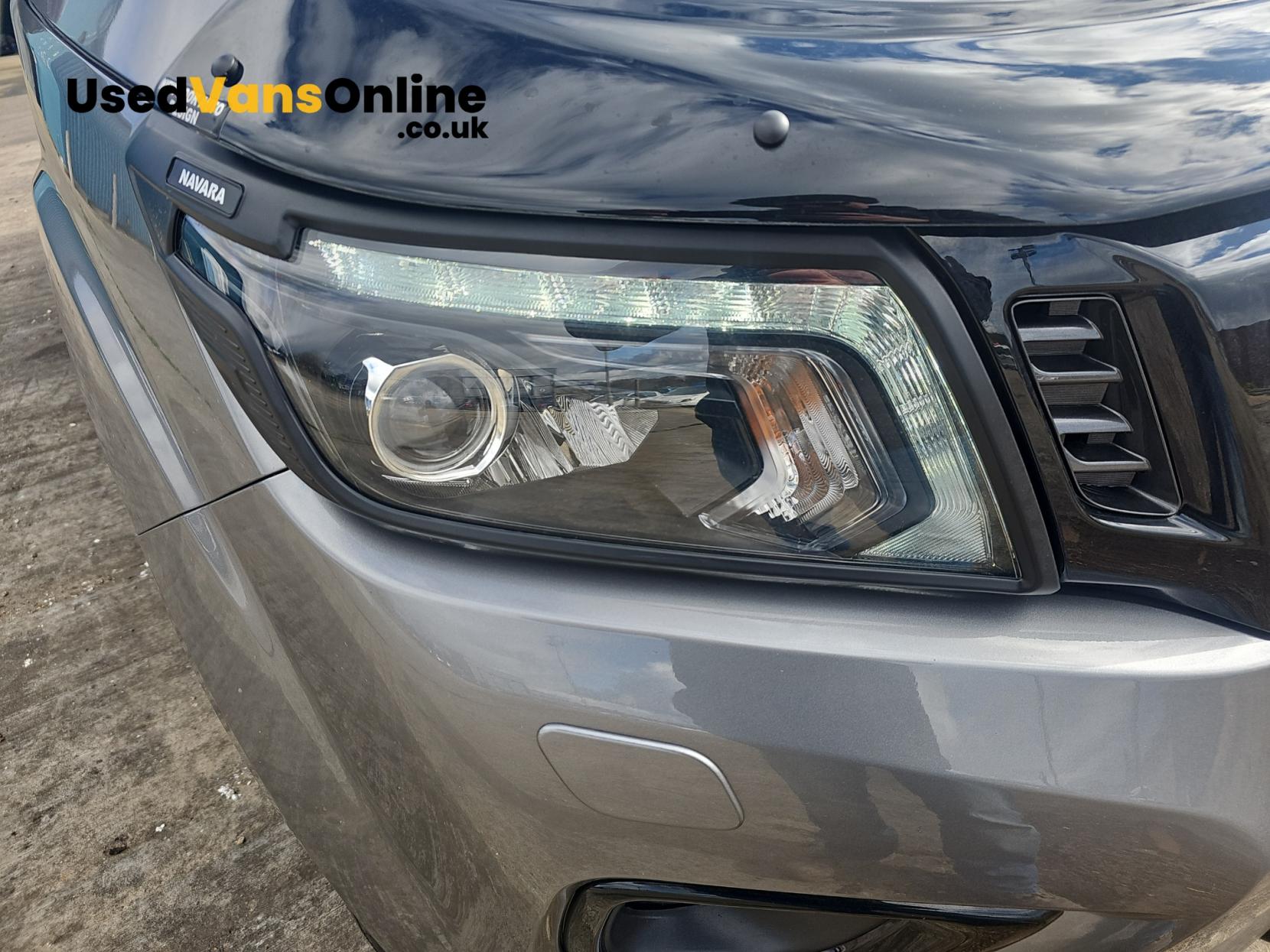 Nissan Navara 2.3 dCi N-Guard Pickup Double Cab 4dr Diesel Auto 4WD Euro 6 (190 ps)