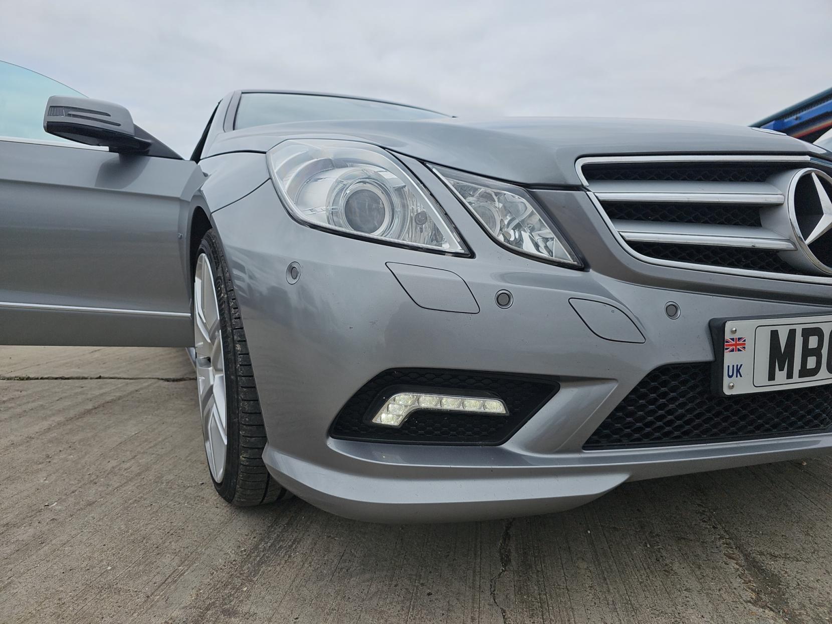 Mercedes-Benz E Class 1.8 E250 BlueEfficiency Sport Cabriolet 2dr Petrol G-Tronic+ Euro 5 (s/s) (204 ps)