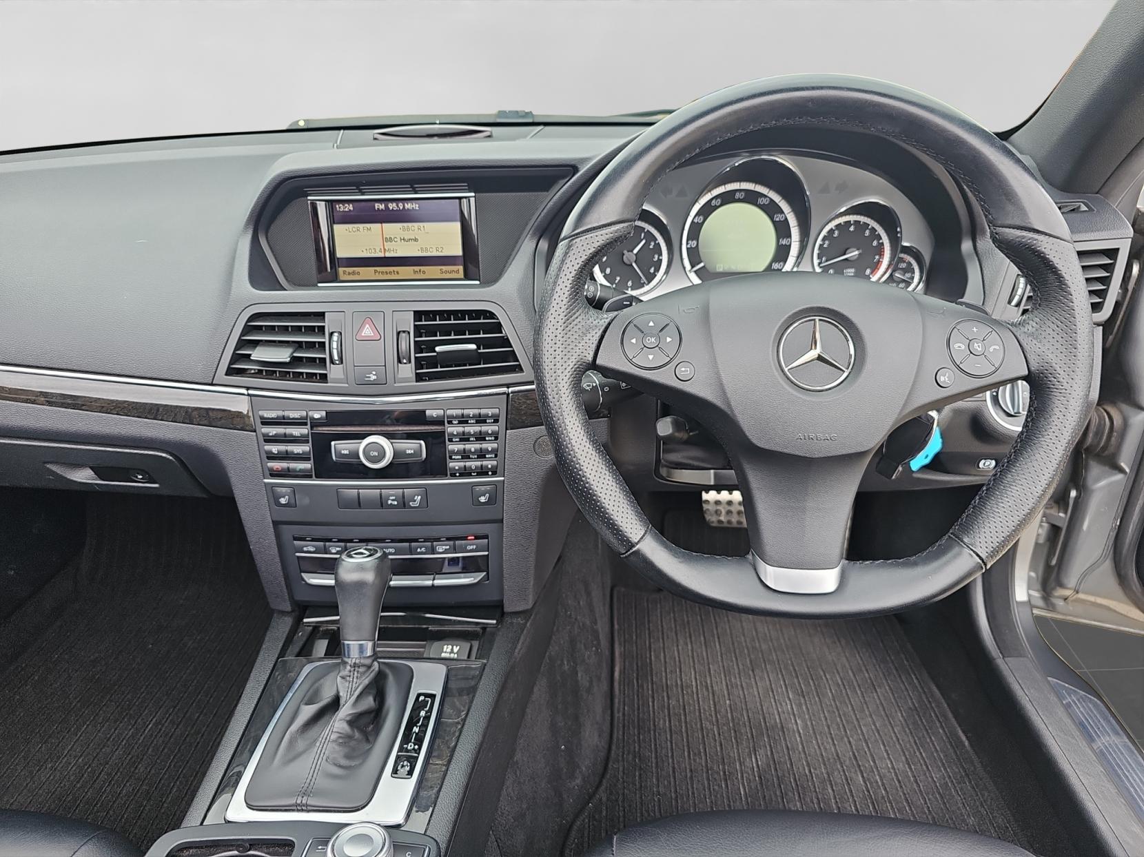Mercedes-Benz E Class 1.8 E250 BlueEfficiency Sport Cabriolet 2dr Petrol G-Tronic+ Euro 5 (s/s) (204 ps)