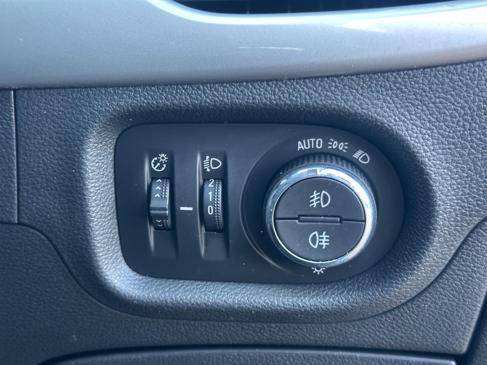 Vauxhall Astra 1.5 Turbo D SRi VX Line Nav Hatchback 5dr Diesel Manual Euro 6 (s/s) (122 ps)