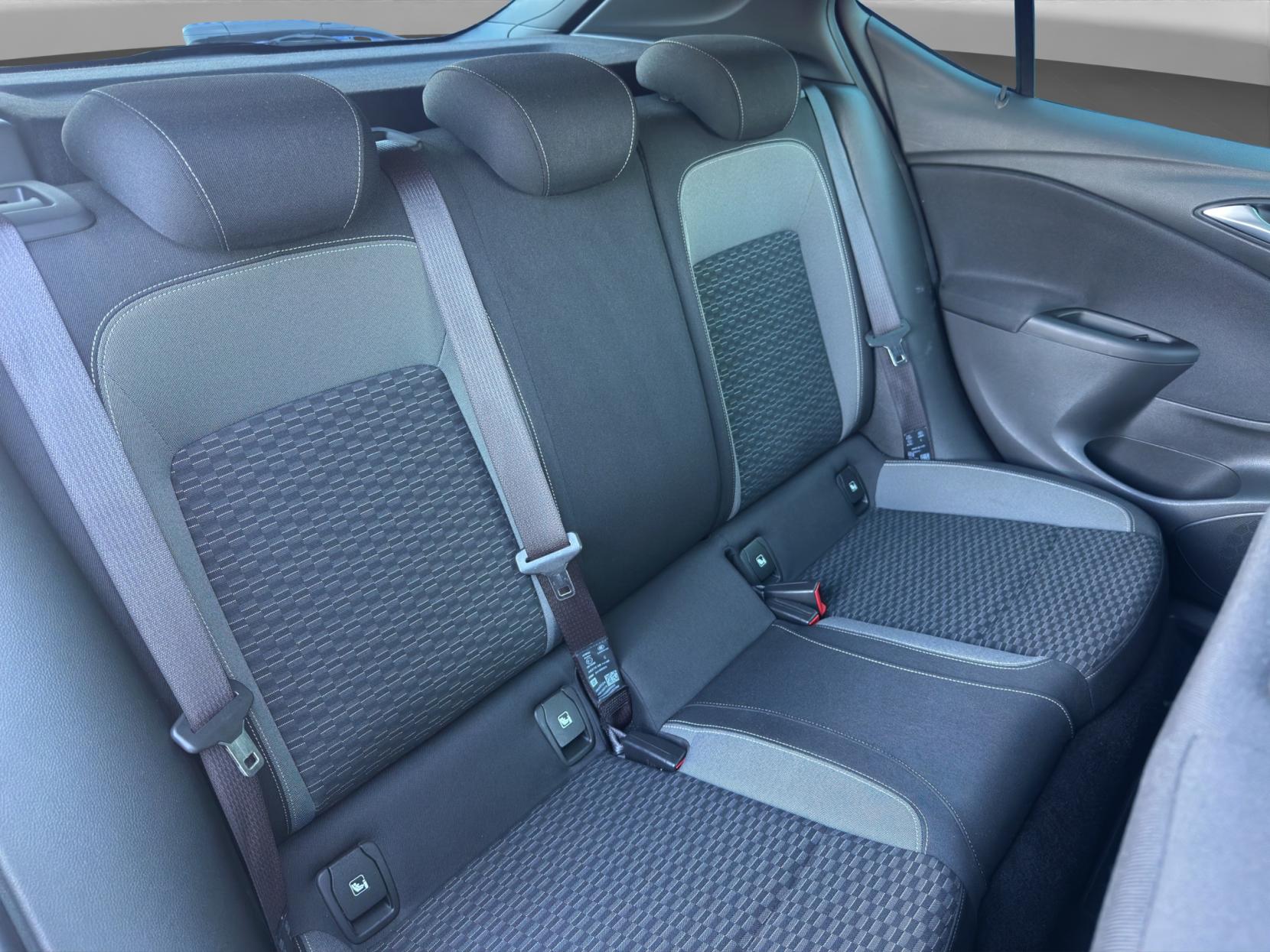 Vauxhall Astra 1.5 Turbo D SRi VX Line Nav Hatchback 5dr Diesel Manual Euro 6 (s/s) (122 ps)