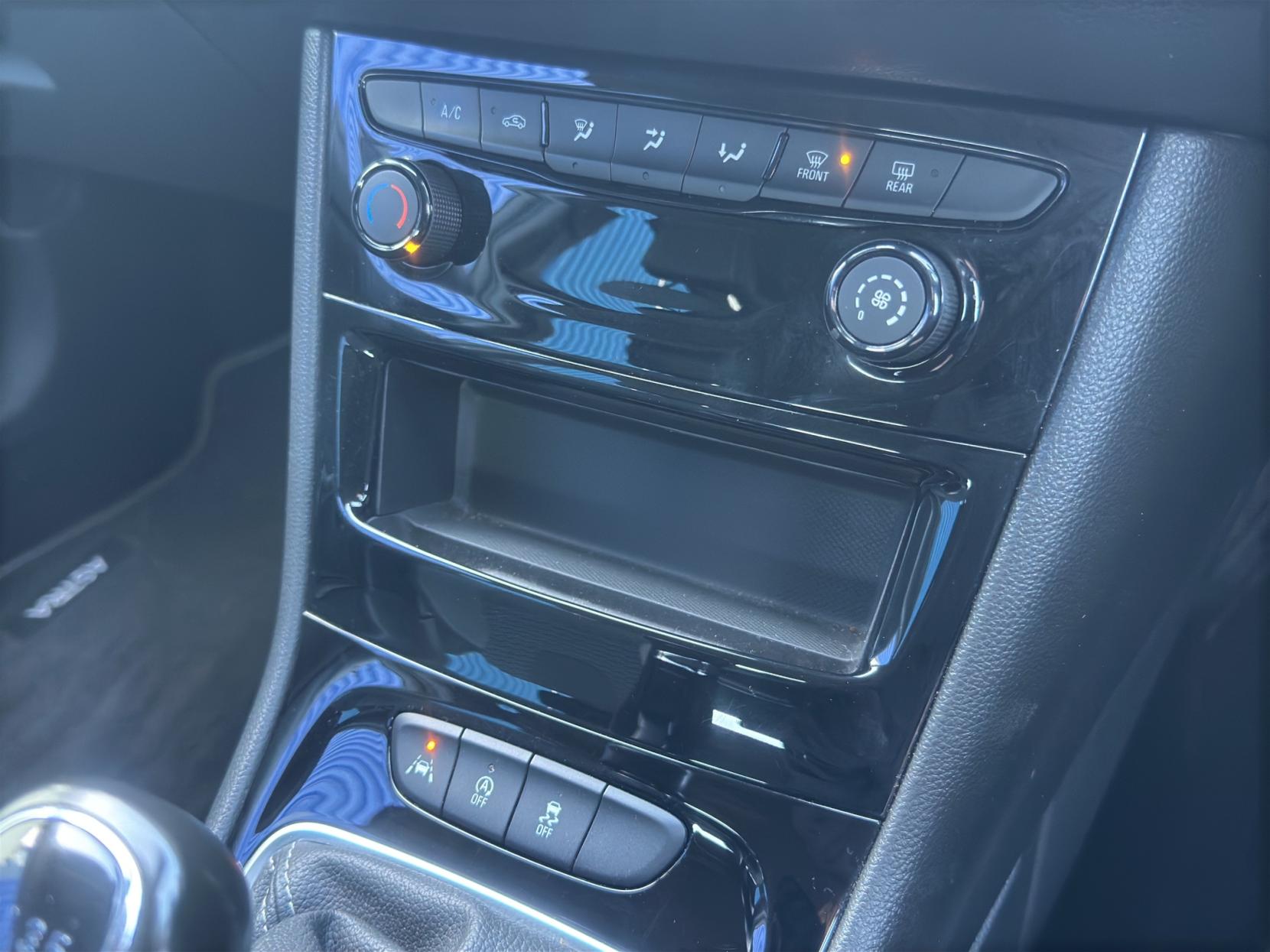 Vauxhall Astra 1.5 Turbo D SRi VX Line Nav Hatchback 5dr Diesel Manual Euro 6 (s/s) (122 ps)