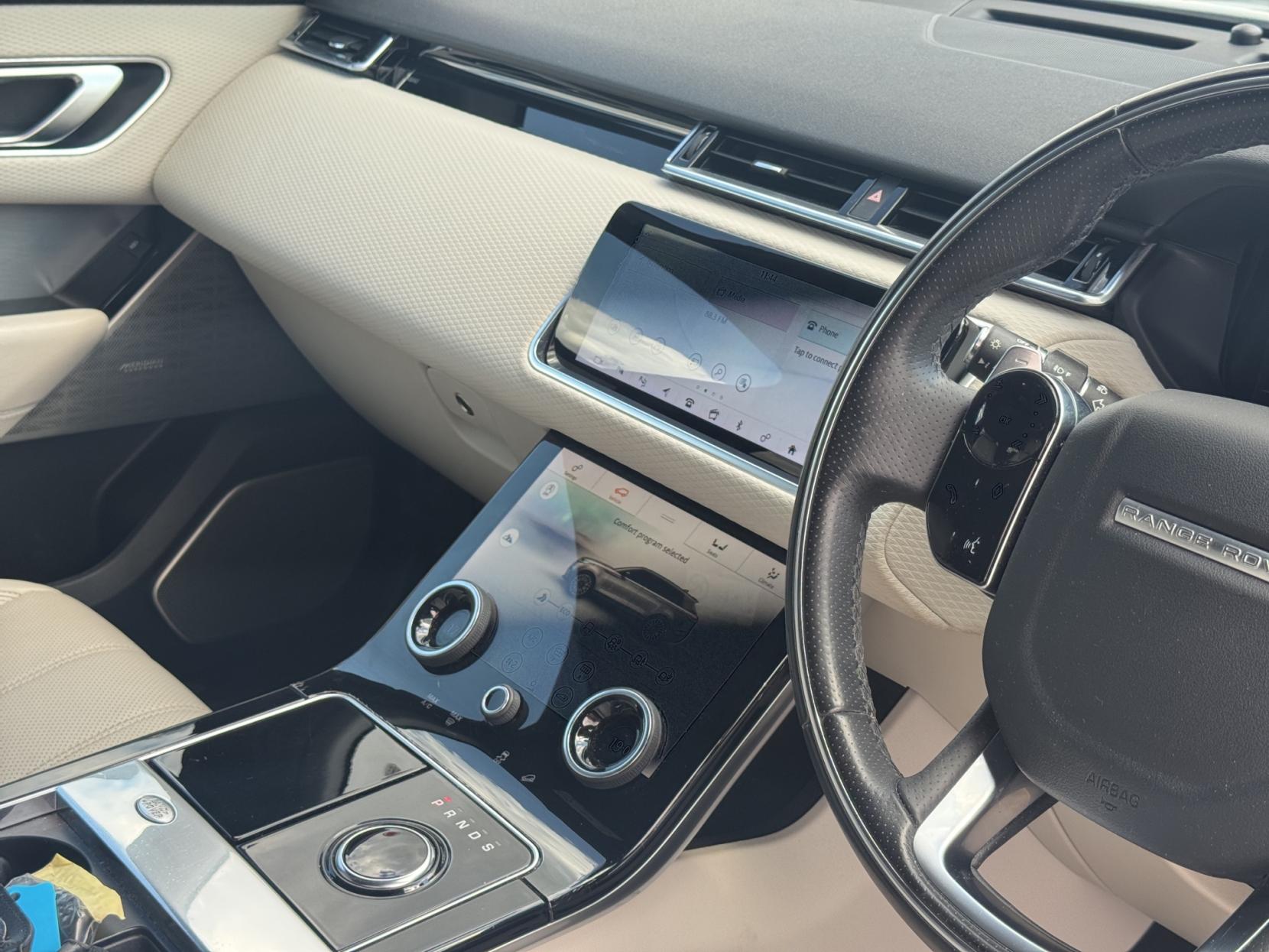 Land Rover Range Rover Velar 2.0 D180 R-Dynamic SE SUV 5dr Diesel Auto 4WD Euro 6 (s/s) (180 ps)