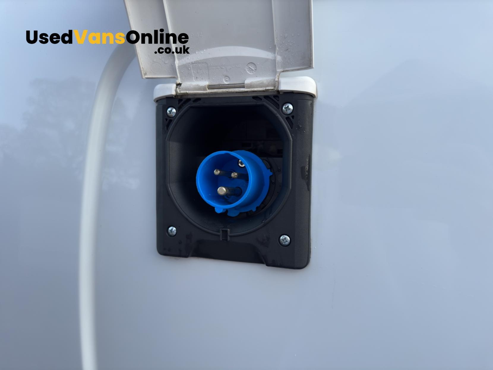 Nissan NV250 1.5 dCi Acenta Panel Van 5dr Diesel Manual L2 Euro 6 (s/s) (95 ps)