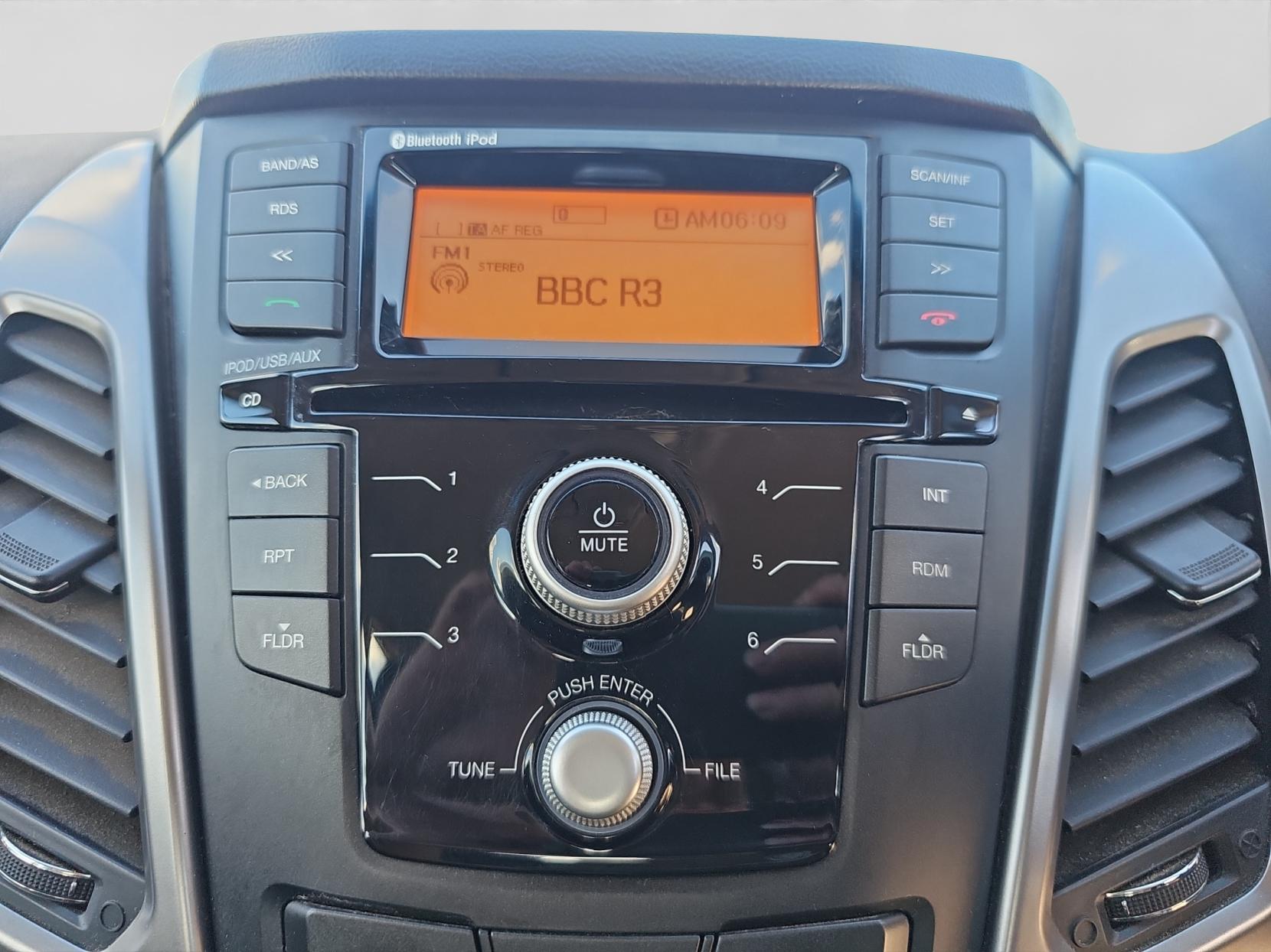 SsangYong Korando 2.2D SE SUV 5dr Diesel Manual 4WD Euro 6 (178 ps)