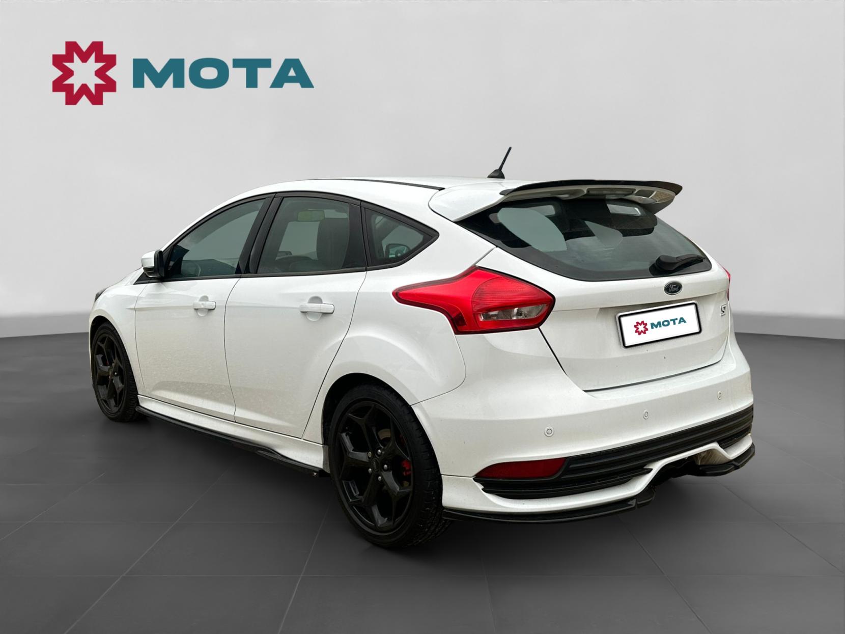 Ford Focus 2.0T EcoBoost ST-3 Hatchback 5dr Petrol Manual Euro 6 (s/s) (250 ps)