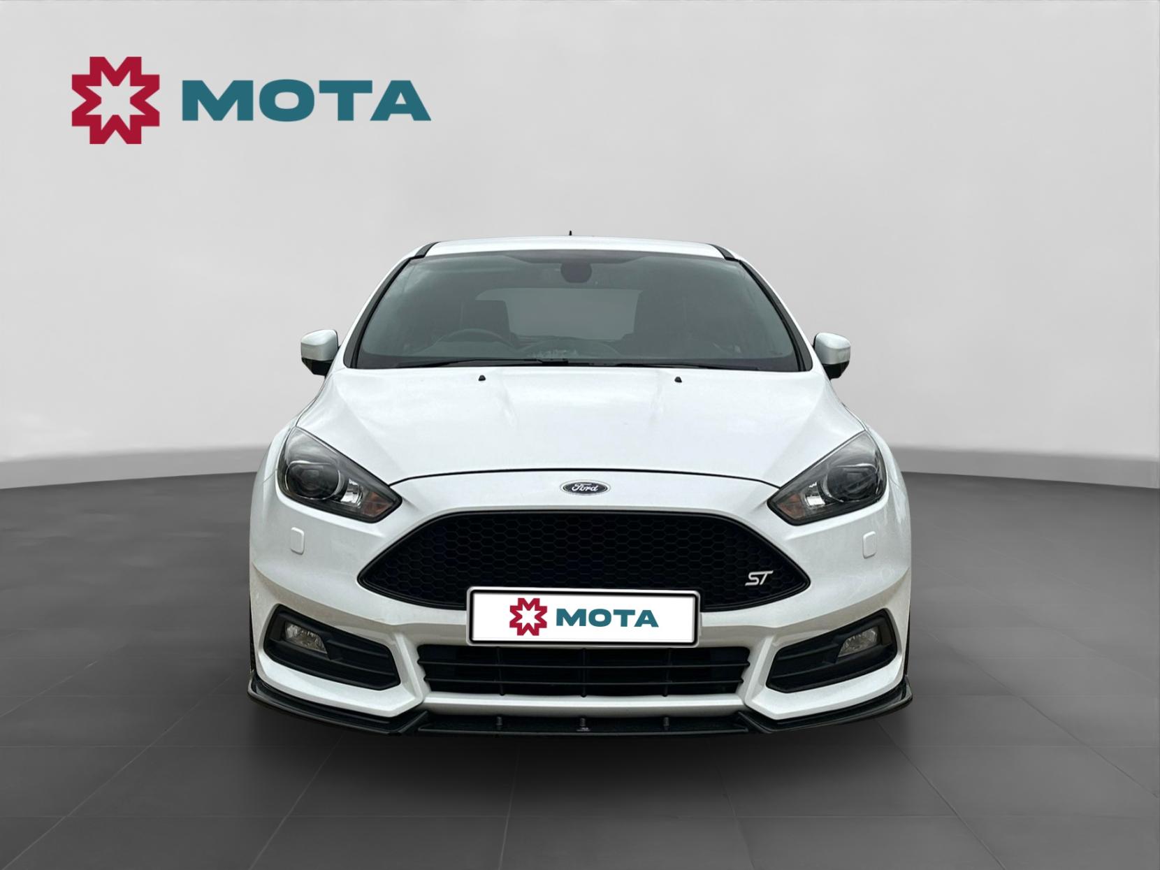 Ford Focus 2.0T EcoBoost ST-3 Hatchback 5dr Petrol Manual Euro 6 (s/s) (250 ps)
