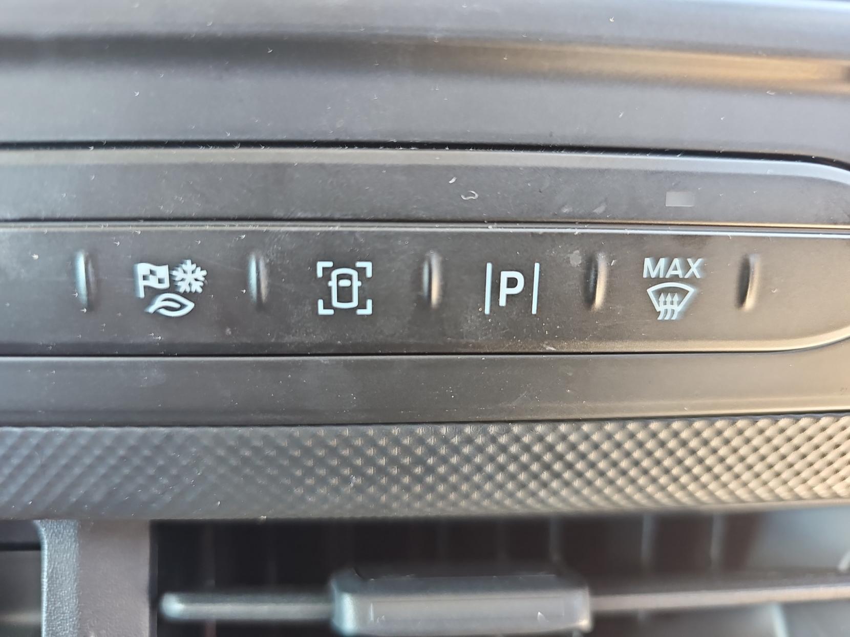 Ford Transit Custom 2.0 280 EcoBlue Trend Panel Van 5dr Diesel Auto L2 H1 Euro 6 (s/s) (136 ps)