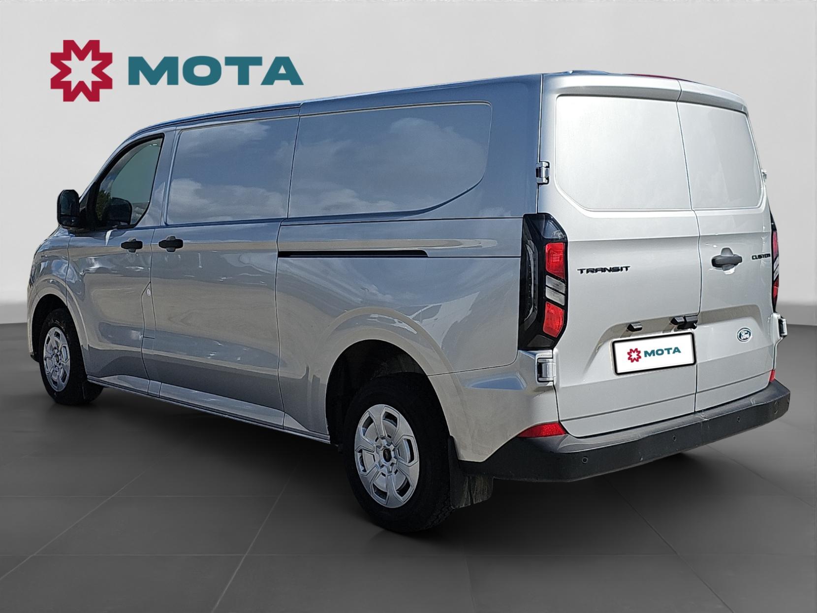 Ford Transit Custom 2.0 280 EcoBlue Trend Panel Van 5dr Diesel Auto L2 H1 Euro 6 (s/s) (136 ps)