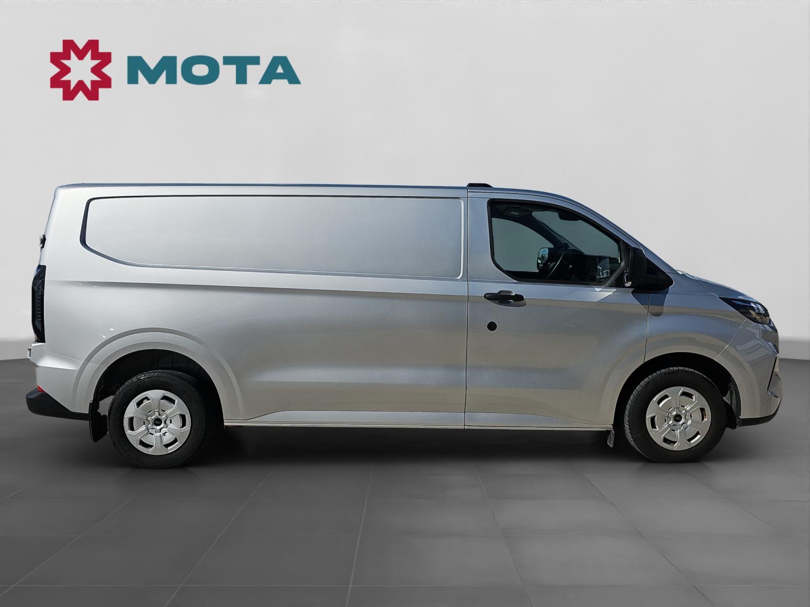 Ford Transit Custom 2.0 280 EcoBlue Trend Panel Van 5dr Diesel Auto L2 H1 Euro 6 (s/s) (136 ps)