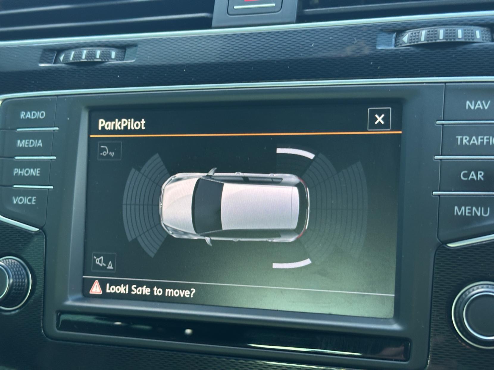 Volkswagen Golf 2.0 TSI BlueMotion Tech GTI Performance Hatchback 5dr Petrol Manual Euro 6 (s/s) (230 ps)