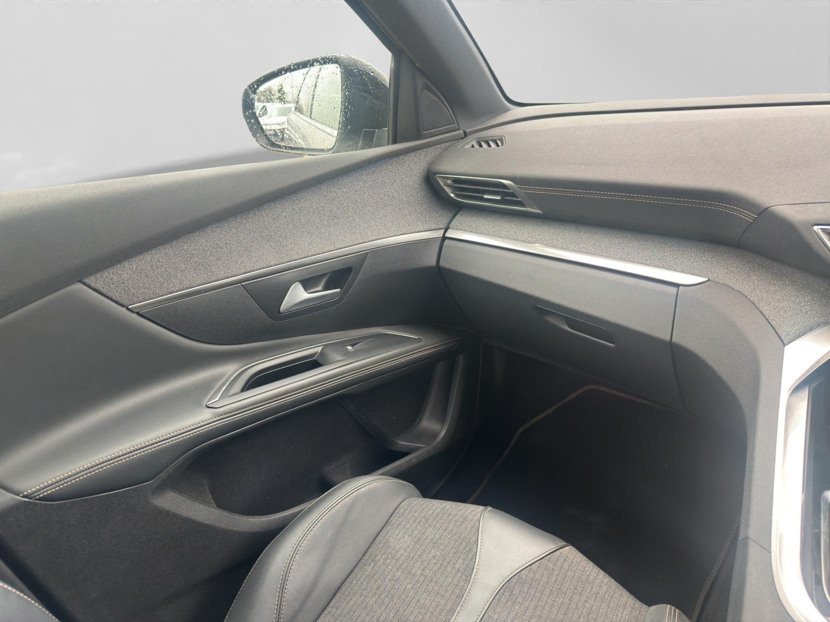 Peugeot 5008 1.2 PureTech GT Line Premium SUV 5dr Petrol Manual Euro 6 (s/s) (130 ps)