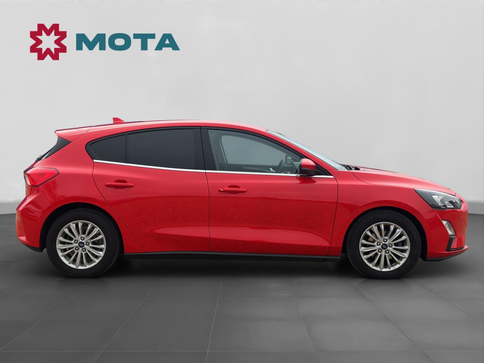 Ford Focus 1.5 EcoBlue Titanium Hatchback 5dr Diesel Auto Euro 6 (s/s) (120 ps)