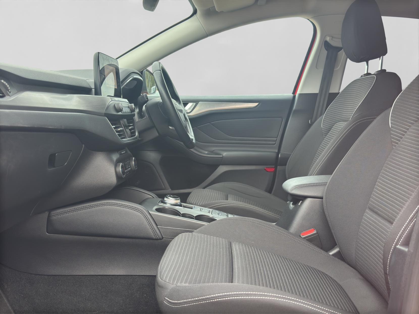 Ford Focus 1.5 EcoBlue Titanium Hatchback 5dr Diesel Auto Euro 6 (s/s) (120 ps)