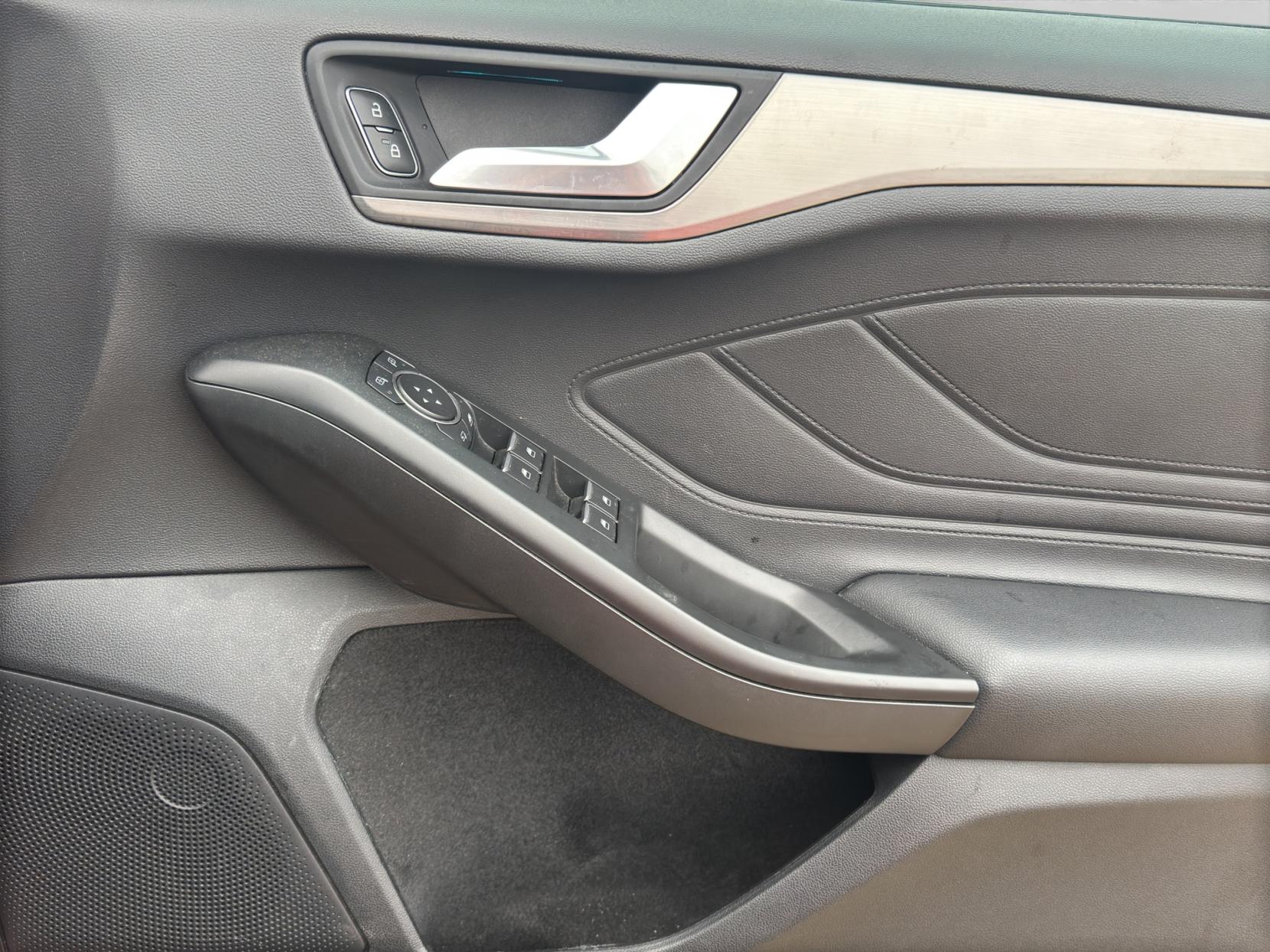 Ford Focus 1.5 EcoBlue Titanium Hatchback 5dr Diesel Auto Euro 6 (s/s) (120 ps)