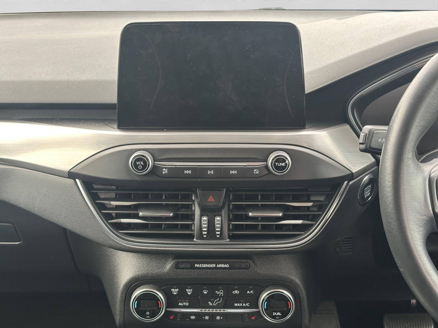 Ford Focus 1.5 EcoBlue Titanium Hatchback 5dr Diesel Auto Euro 6 (s/s) (120 ps)