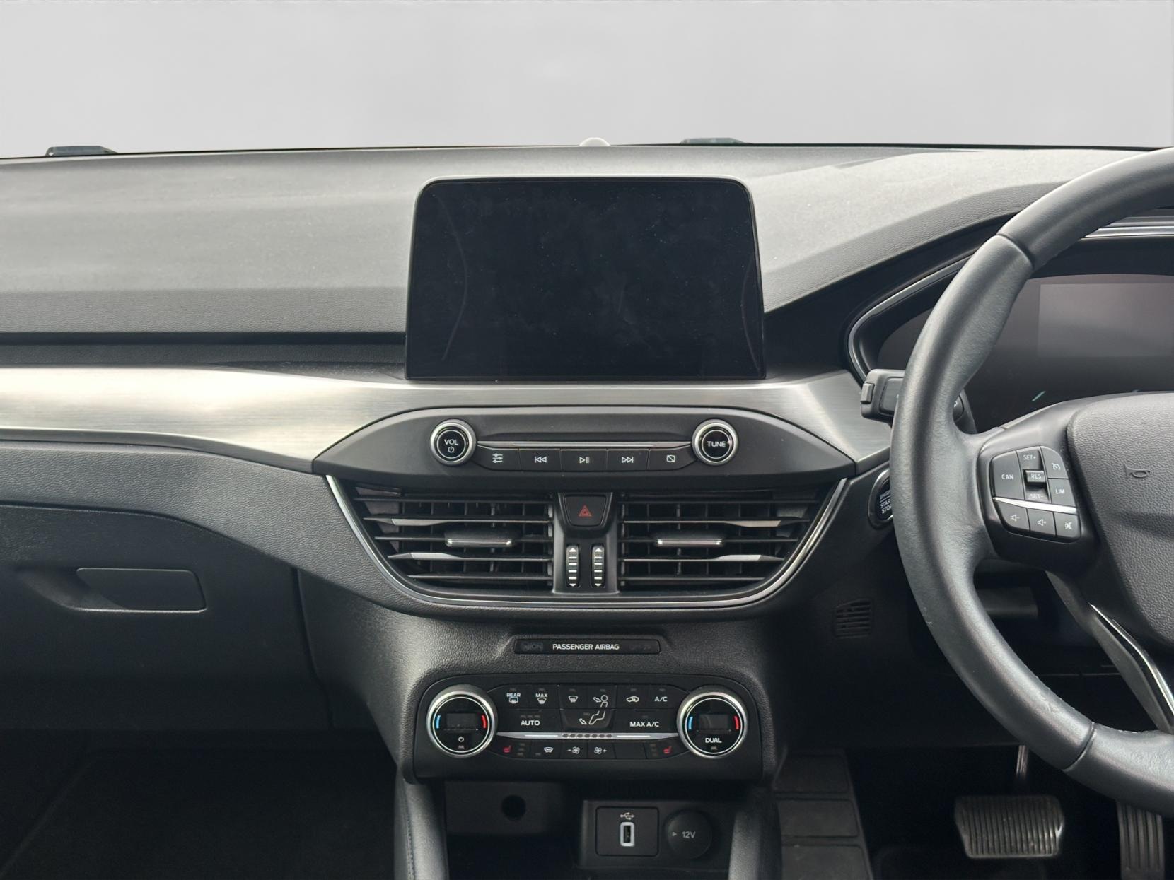 Ford Focus 1.5 EcoBlue Titanium Hatchback 5dr Diesel Auto Euro 6 (s/s) (120 ps)