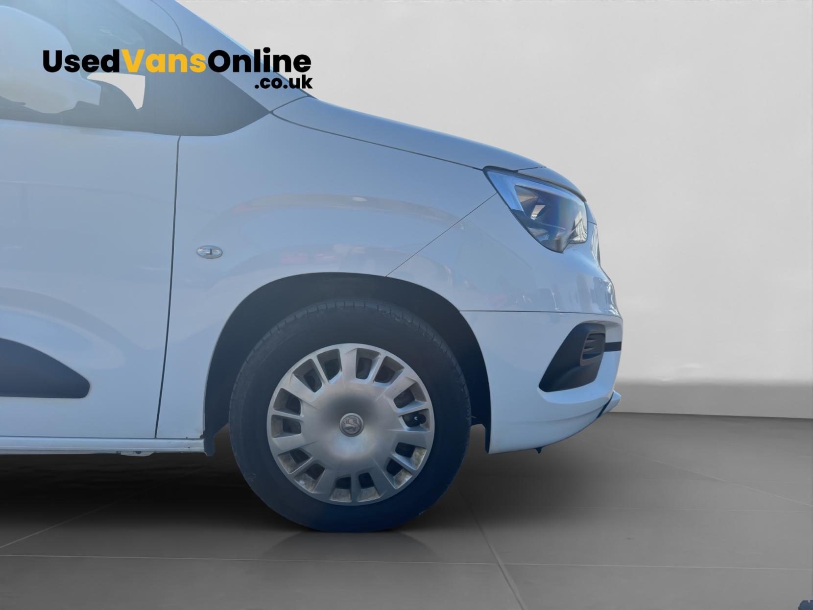 Vauxhall Combo 1.5 Turbo D 2300 Sportive Panel Van 4dr Diesel Manual L2 H1 Euro 6 (s/s) (100 ps)