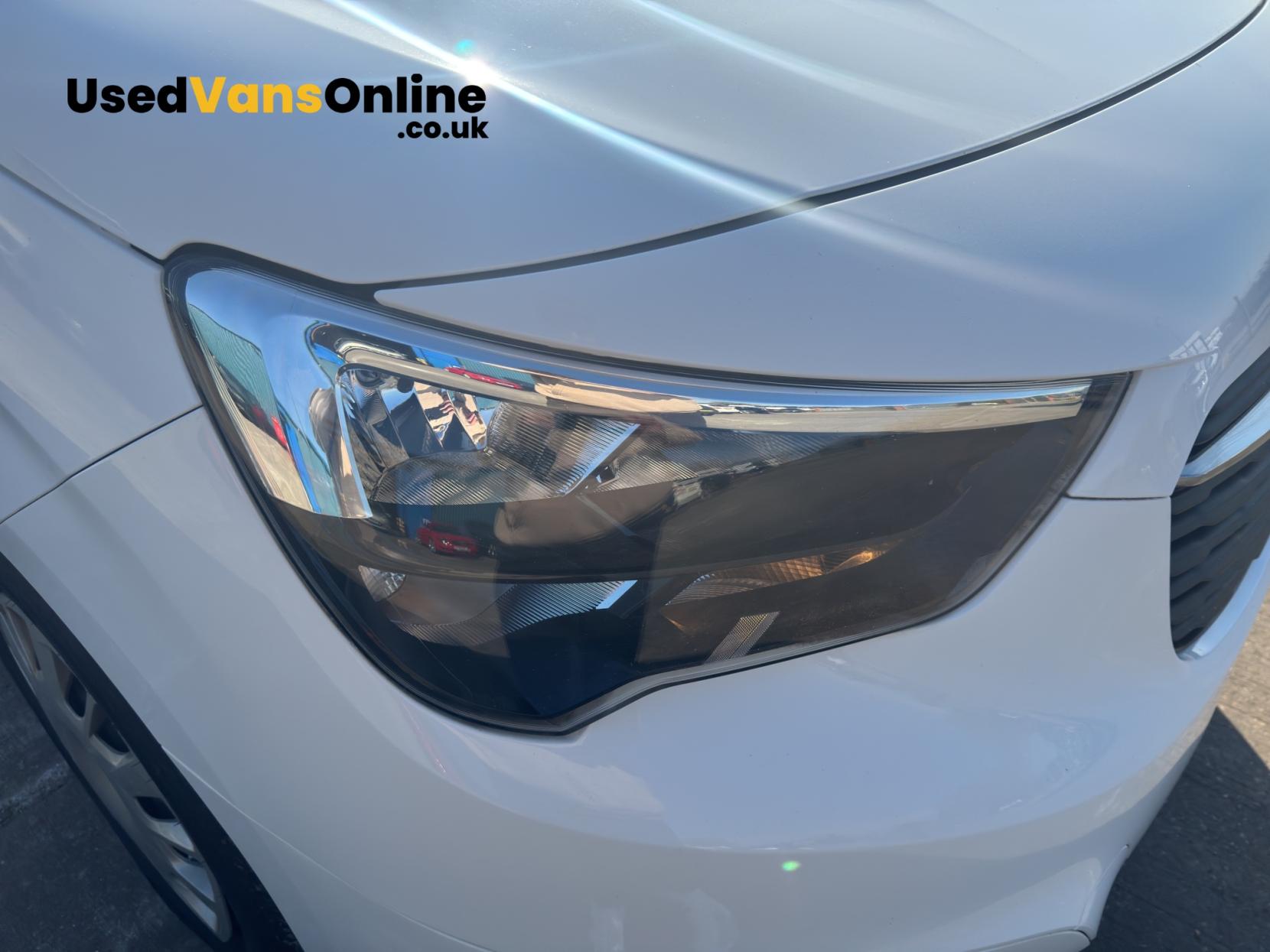 Vauxhall Combo 1.5 Turbo D 2300 Sportive Panel Van 4dr Diesel Manual L2 H1 Euro 6 (s/s) (100 ps)