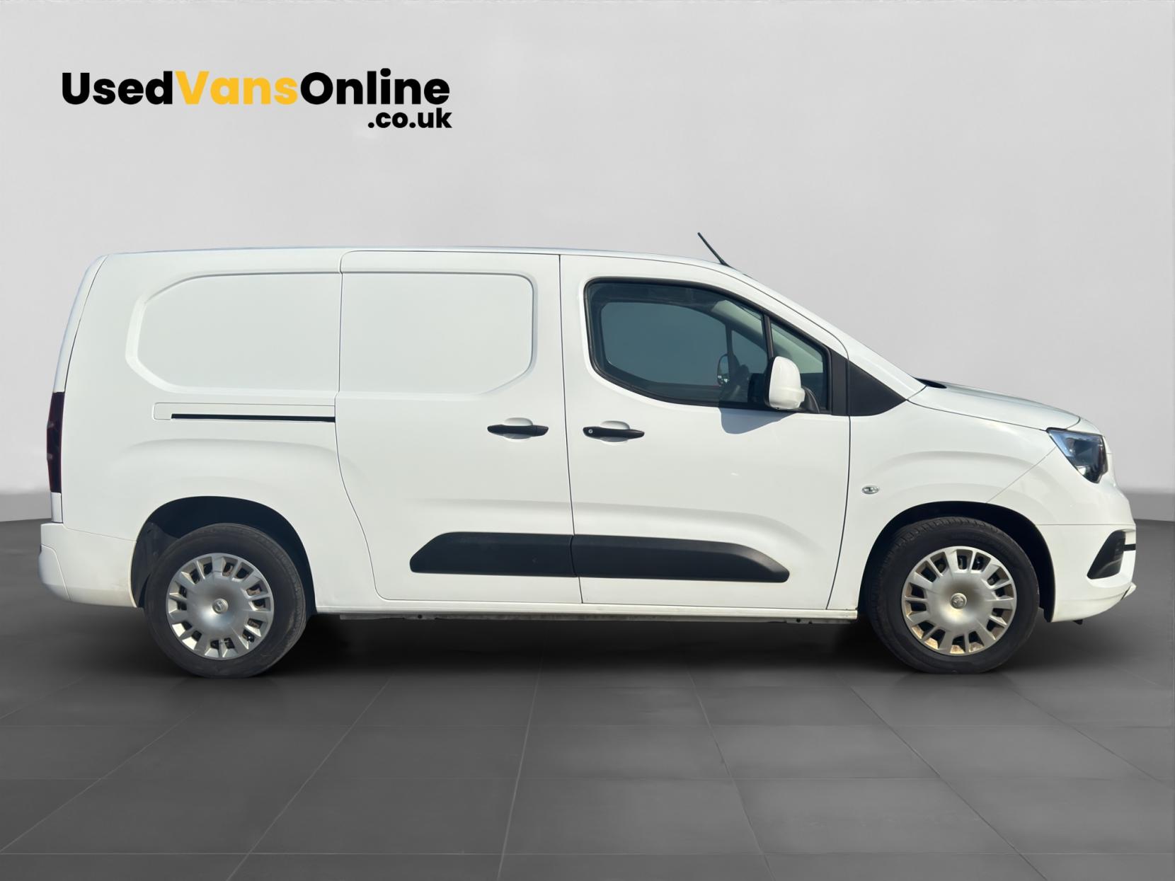Vauxhall Combo 1.5 Turbo D 2300 Sportive Panel Van 4dr Diesel Manual L2 H1 Euro 6 (s/s) (100 ps)