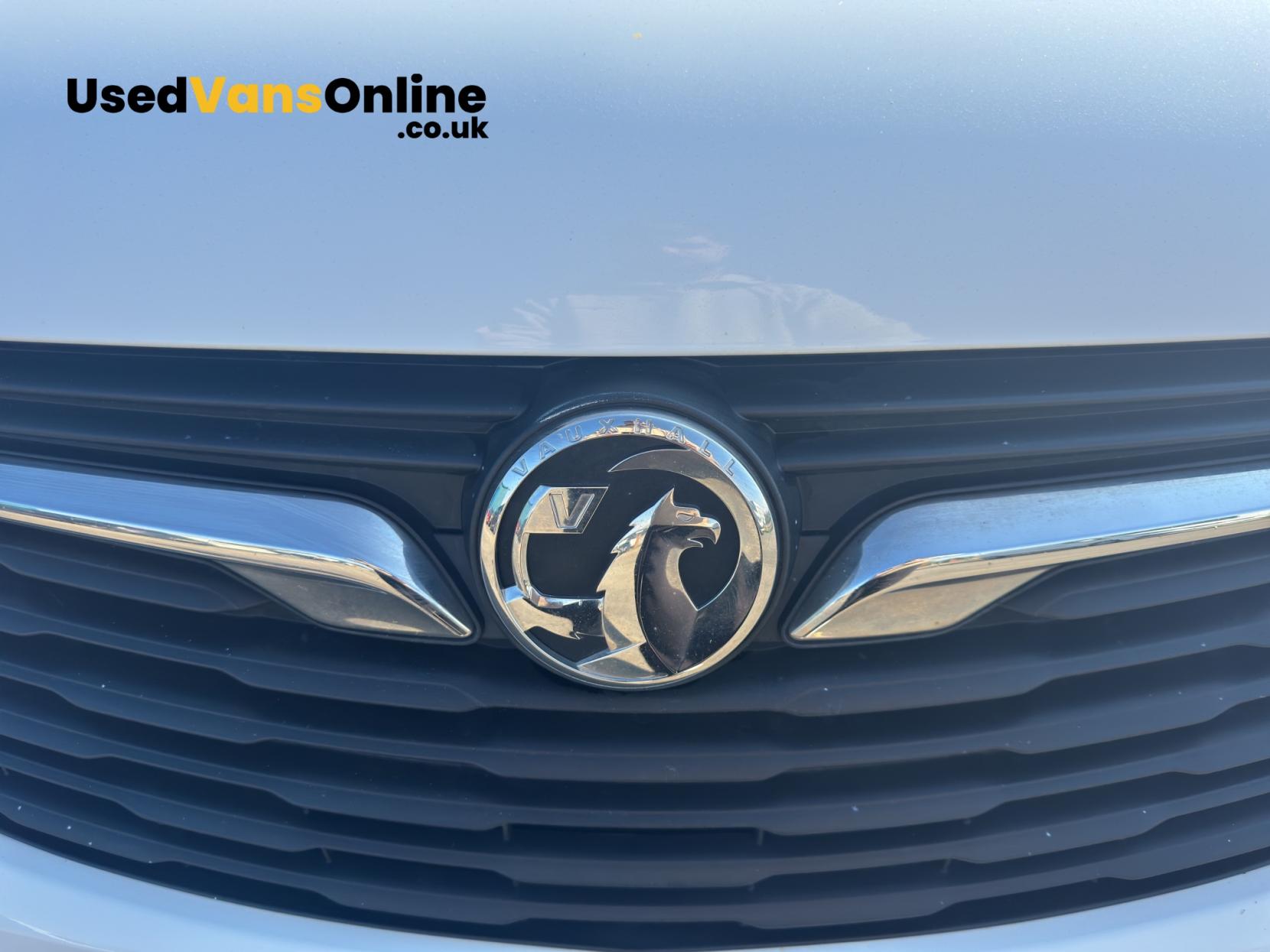 Vauxhall Combo 1.5 Turbo D 2300 Sportive Panel Van 4dr Diesel Manual L2 H1 Euro 6 (s/s) (100 ps)