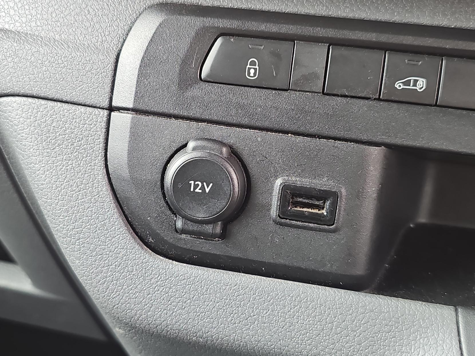 Vauxhall Vivaro 1.5 Turbo D 2900 Dynamic Panel Van 6dr Diesel Manual L2 H1 Euro 6 (s/s) (100 ps)