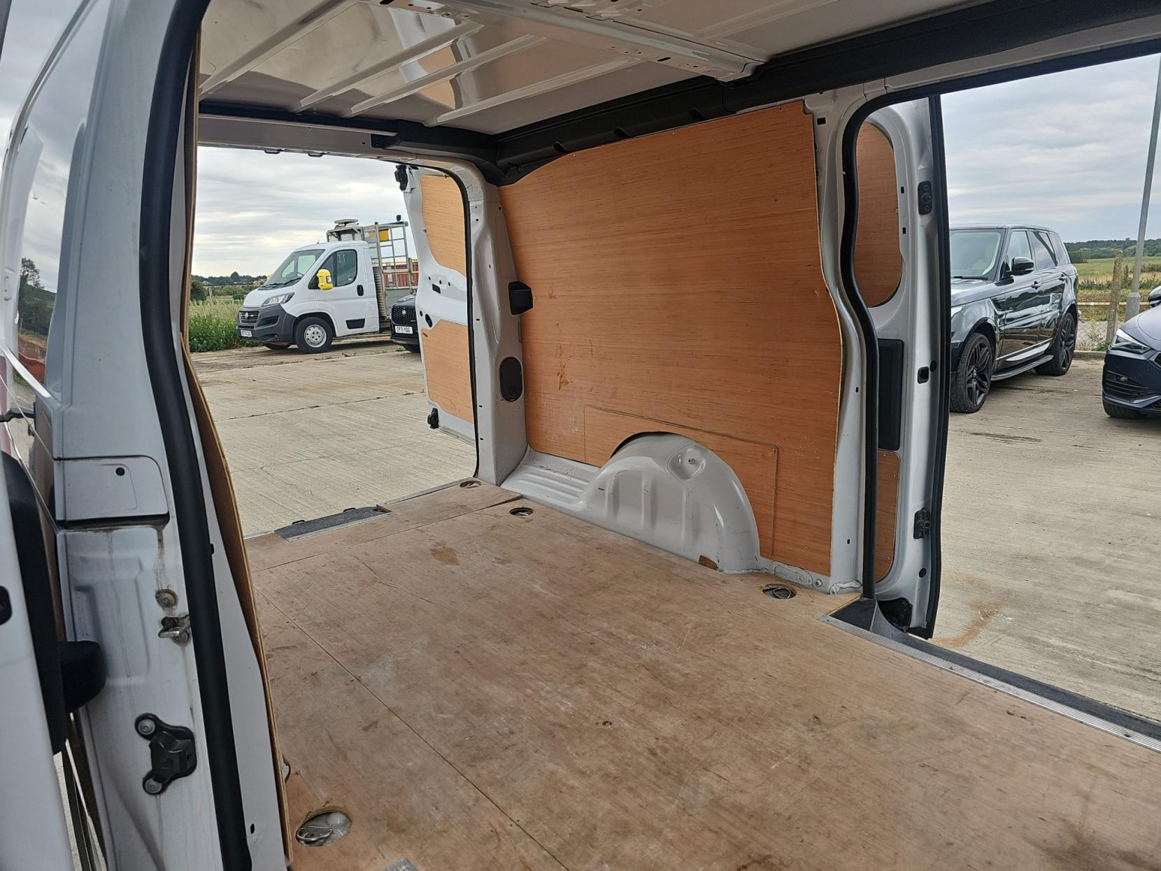 Vauxhall Vivaro 1.5 Turbo D 2900 Dynamic Panel Van 6dr Diesel Manual L2 H1 Euro 6 (s/s) (100 ps)