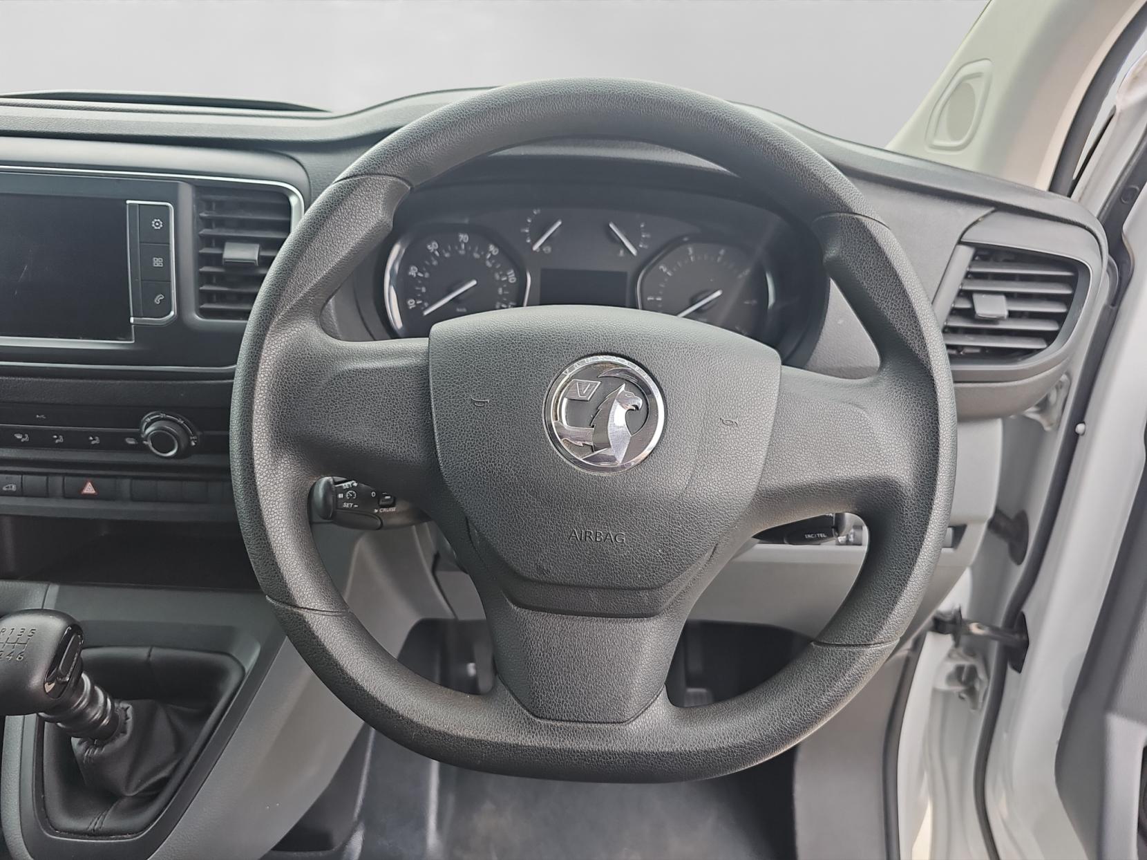 Vauxhall Vivaro 1.5 Turbo D 2900 Dynamic Panel Van 6dr Diesel Manual L2 H1 Euro 6 (s/s) (100 ps)