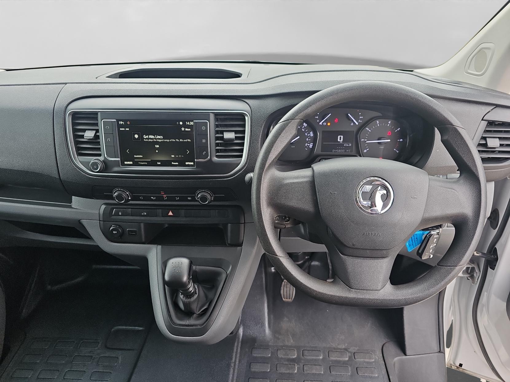 Vauxhall Vivaro 1.5 Turbo D 2900 Dynamic Panel Van 6dr Diesel Manual L2 H1 Euro 6 (s/s) (100 ps)