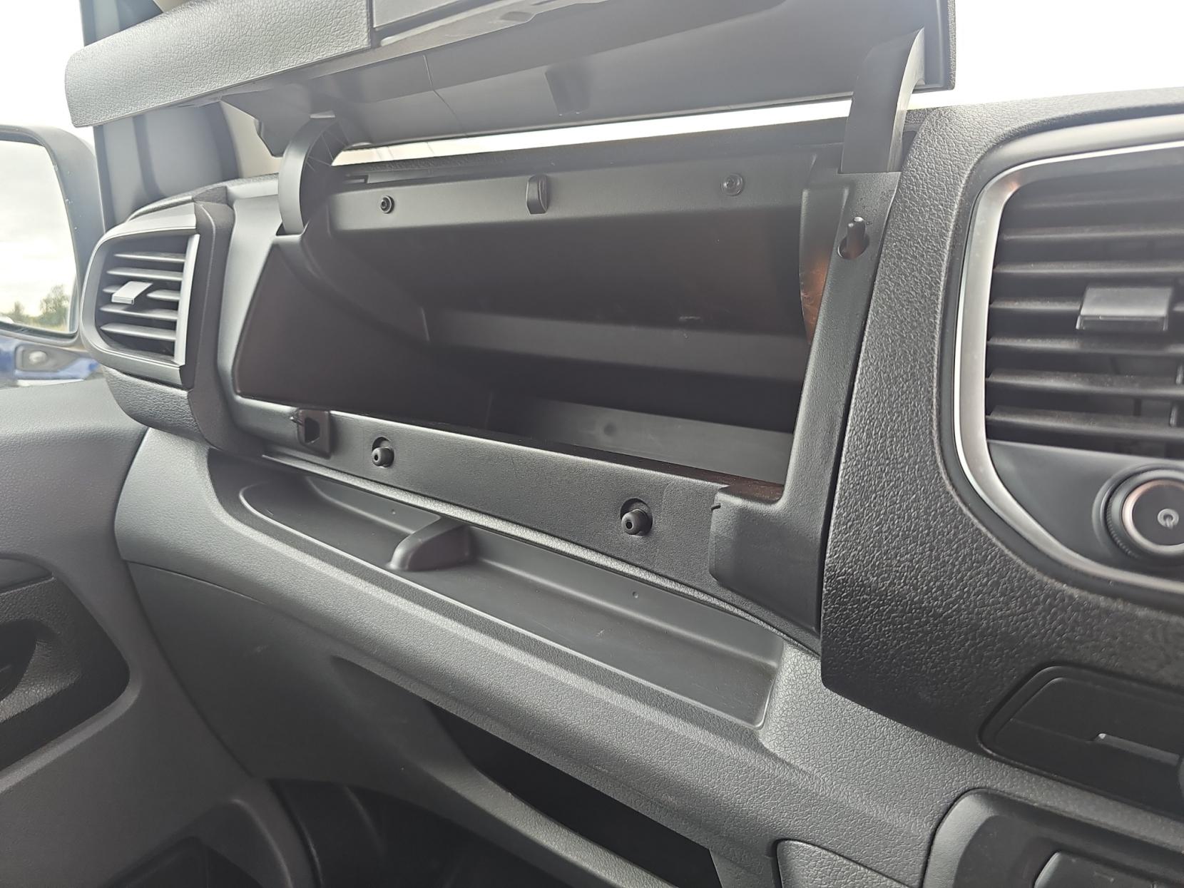 Vauxhall Vivaro 1.5 Turbo D 2900 Dynamic Panel Van 6dr Diesel Manual L2 H1 Euro 6 (s/s) (100 ps)