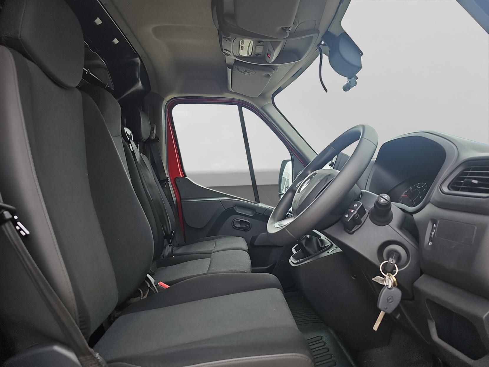 Renault Master 2.3 dCi ENERGY 35 Business Long Overhang Panel Van 4dr Diesel Manual RWD LWB Medium Roof Euro 6 (s/s) (TRW) (145 bhp)