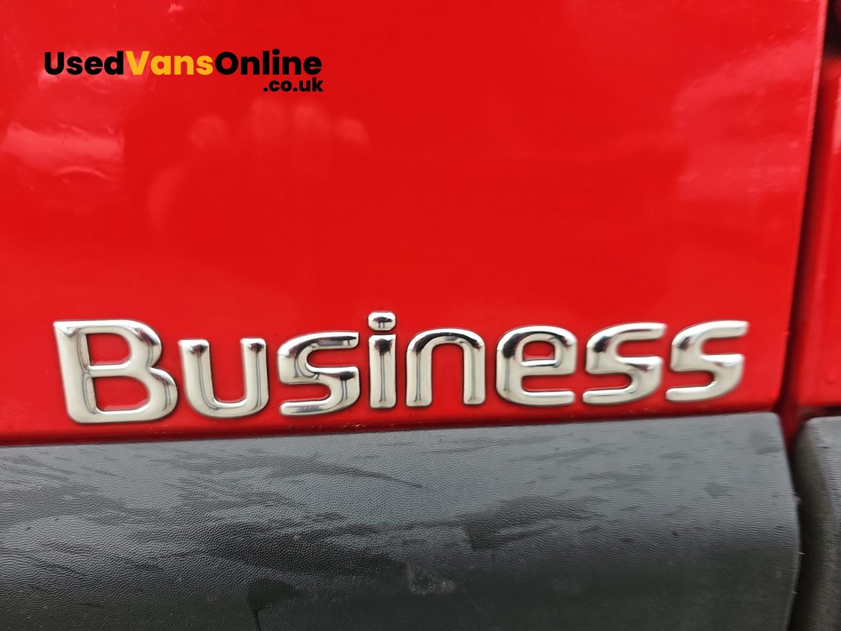 Renault Master 2.3 dCi ENERGY 35 Business Long Overhang Panel Van 4dr Diesel Manual RWD LWB Medium Roof Euro 6 (s/s) (TRW) (145 bhp)