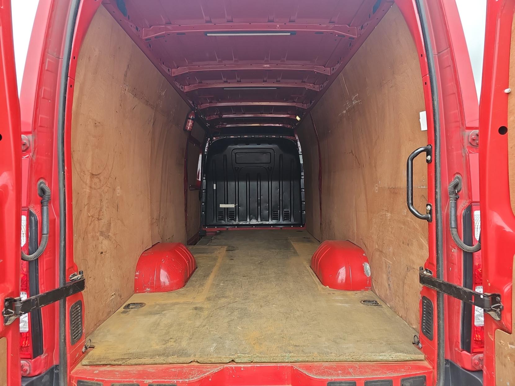 Renault Master 2.3 dCi ENERGY 35 Business Long Overhang Panel Van 4dr Diesel Manual RWD LWB Medium Roof Euro 6 (s/s) (TRW) (145 bhp)