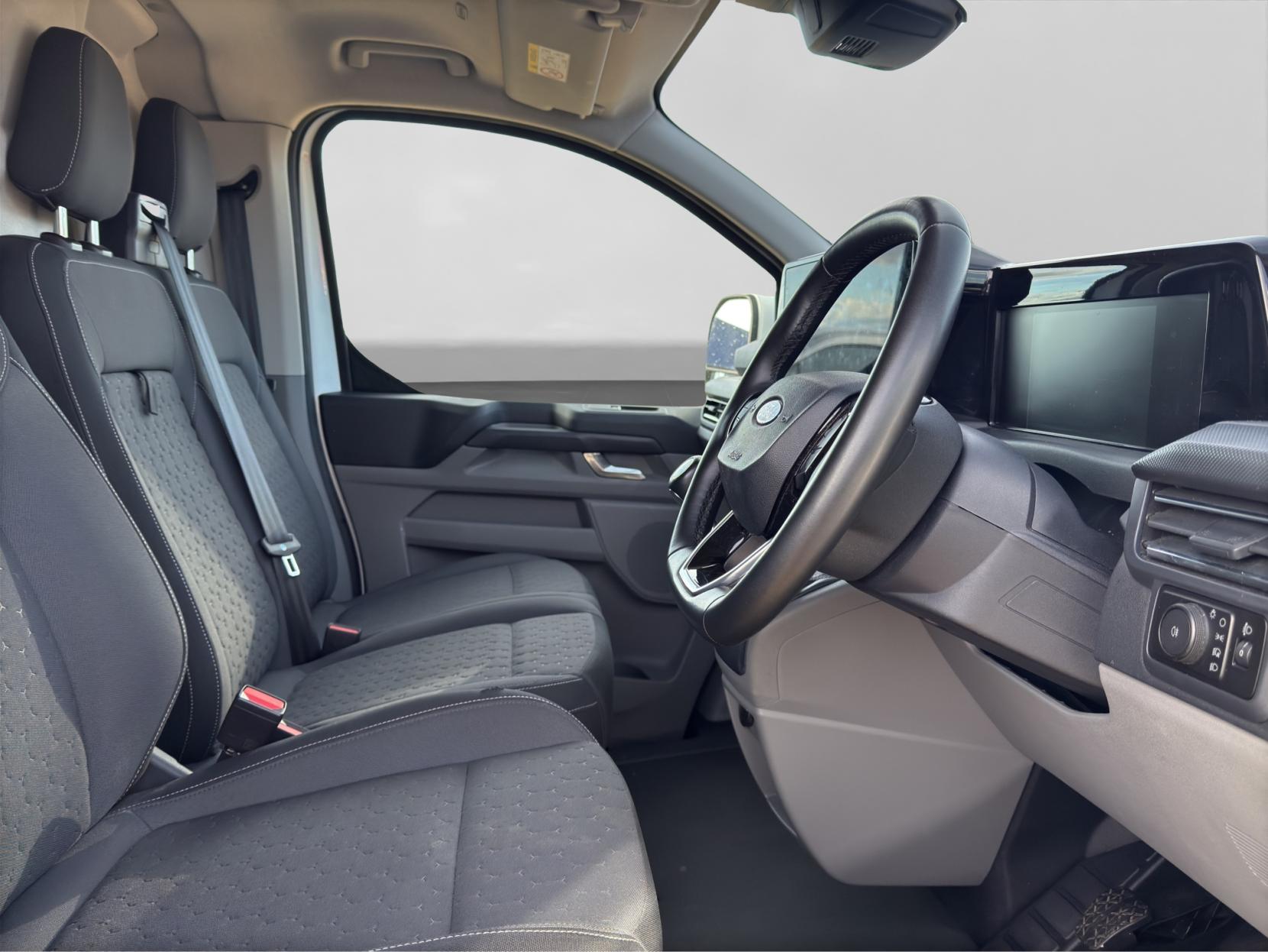 Ford Transit Custom 2.0 300 EcoBlue Limited Panel Van 5dr Diesel Manual L2 H1 Euro 6 (s/s) (136 ps)