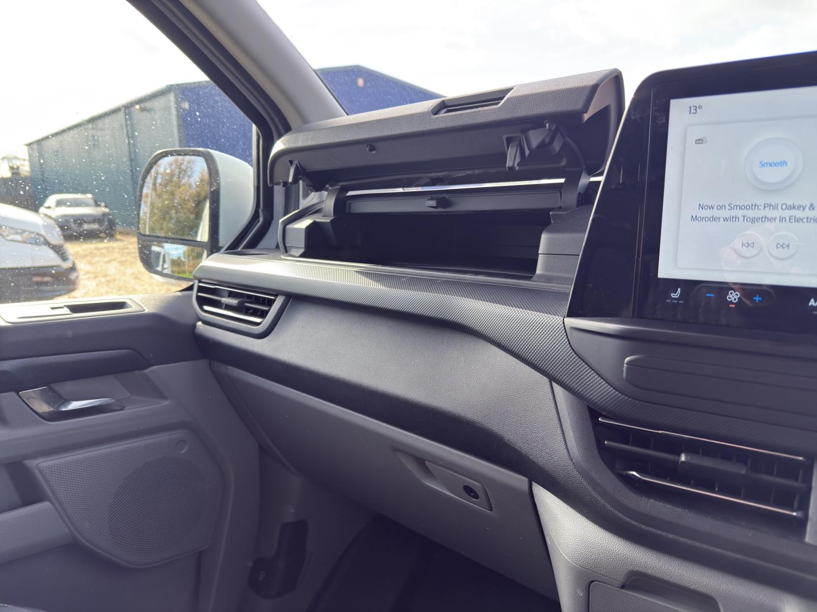 Ford Transit Custom 2.0 300 EcoBlue Limited Panel Van 5dr Diesel Manual L2 H1 Euro 6 (s/s) (136 ps)