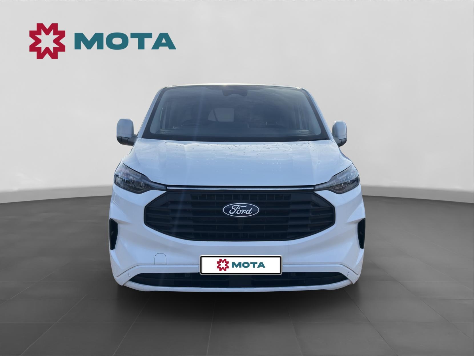 Ford Transit Custom 2.0 300 EcoBlue Limited Panel Van 5dr Diesel Manual L2 H1 Euro 6 (s/s) (136 ps)